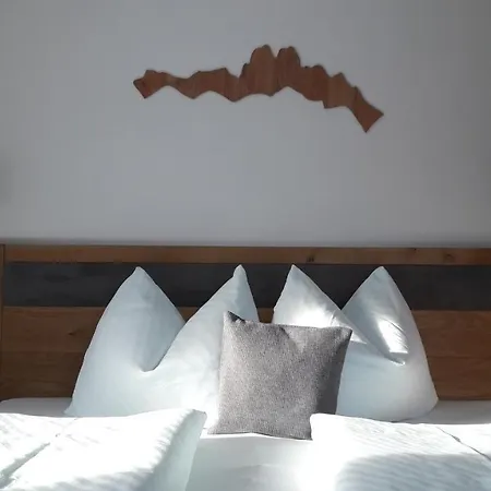 Haus Baumgartner شقة